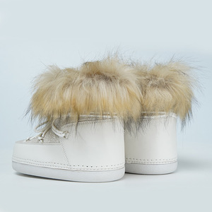 <span class=keywords><strong>Botas</strong></span> de Nieve Personalizadas para <span class=keywords><strong>Mujer</strong></span>, Modelo Space Moon Bread, Color Beige, con Cuello de Piel Grande, Transpirables, Duraderas, de Plástico Antideslizante, Cálidas, para Esquiar, Viajar, de Caña Baja - Product Image 3