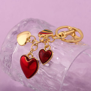 تصميم جديد حقيبة ألماس على شكل قلب قوس قزح منقط معلقة سيارة أنيقة حمراء على شكل قلب سيارة مبتكرة - Product Image 4