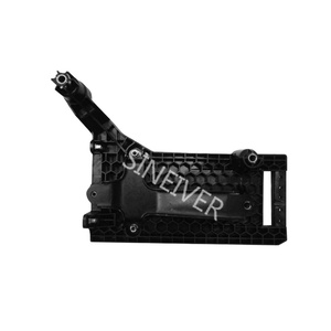 Aplicable a Audi Q3 <span class=keywords><strong>Volkswagen</strong></span> <span class=keywords><strong>Tiguan</strong></span> 5QJ907509 5QF907509 Accesorios automotrices Soporte de batería - Product Image 1