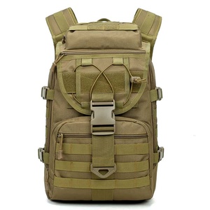 Sac à dos en polyester noir FMK-027 25L avec fermeture à enroulement, plusieurs poches, style minimaliste unisexe, sac à dos de jour - Product Image 1