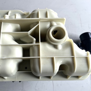 Pour MAN 81.06101.6801 Heavy Duty Camion Radiateur Réservoir D'<span class=keywords><strong>eau</strong></span> Véhicule Pièces & Accessoires <span class=keywords><strong>Prix</strong></span> Usine - Product Image 5