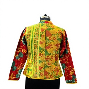 Veste courte Kantha en patchwork indien fait main, imprimé floral bohème, 100% coton, ethnique - Product Image 5