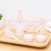 Kit de voyage en plastique Bouteille 7pcs Cosmetic Travel Set