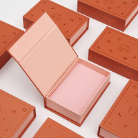 En gros 500 pcs/lot boîte d'emballage cadeau en carton personnalisée logo imprimé paquet de bijoux magnétique