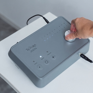 Excellent Quality Japanese Physical Therapy TEPORA Microcurrent <b>Hand</b> <b>Massage</b> Device - Product Image 2