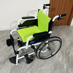 Manual Médico: Silla de Ruedas Ligera, Plegable y Equipo de Rehabilitación para Pacientes Discapacitados y <span class=keywords><strong>Personas</strong></span> con Discapacidad - Product Image 3