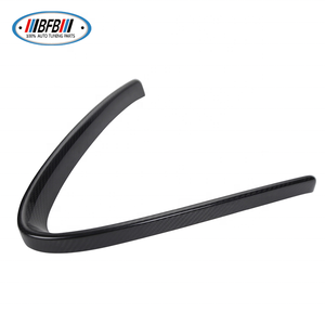 Couvercle de cadre de <span class=keywords><strong>calandre</strong></span> en V en fibre de carbone véritable pour <span class=keywords><strong>Alfa</strong></span> <span class=keywords><strong>Romeo</strong></span> <span class=keywords><strong>Giulia</strong></span> Sedan 2016-2019 Grilles de voiture - Product Image 6