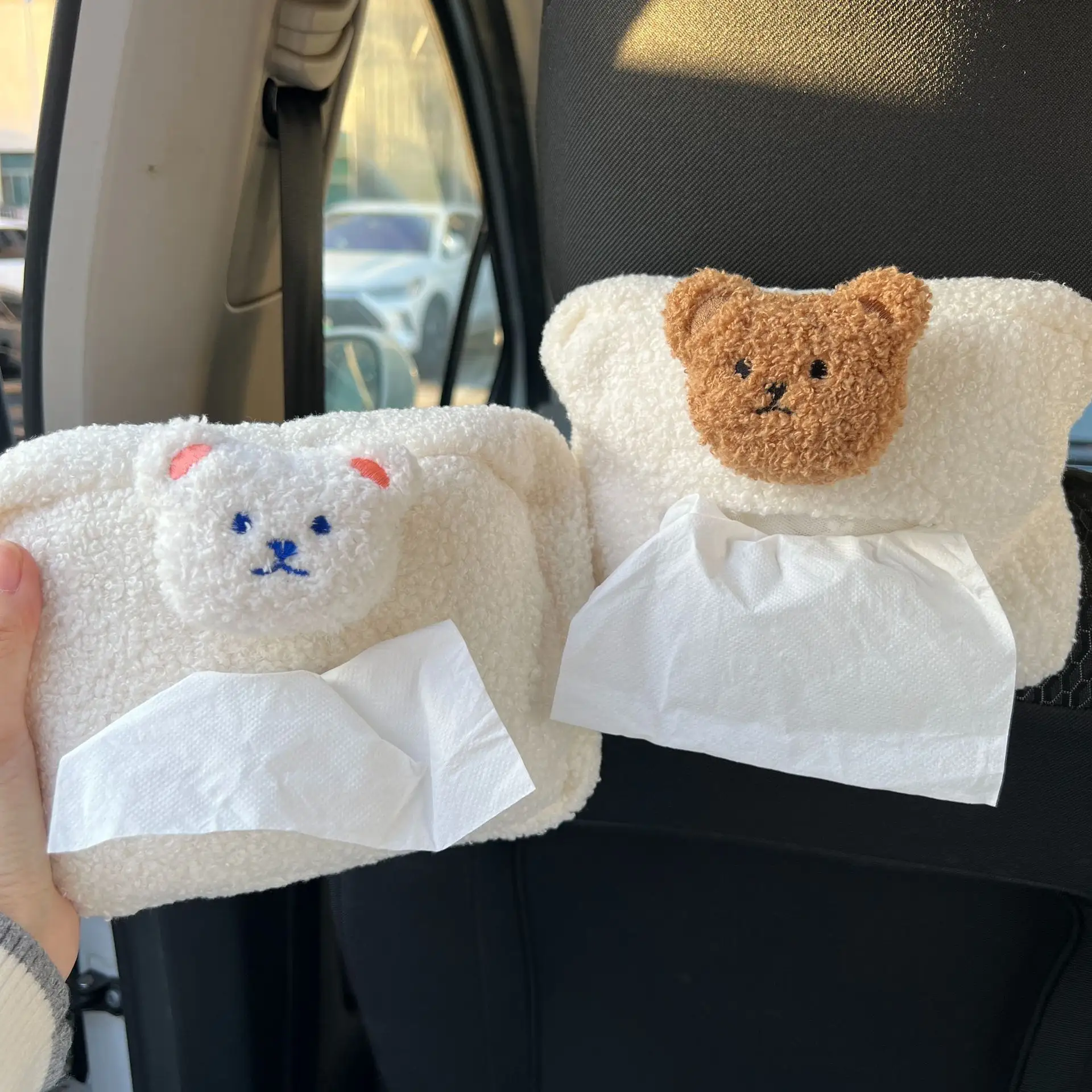 New Design Multifunctional Teddy Bear Cartoon Soft Fabric Tissue Holder Car Seat Hanging Tissue Box