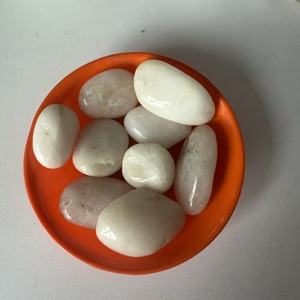 Colore naturale-piccoli ornamenti veloci pietre; Ciottoli colorati <span class=keywords><strong>per</strong></span> lo scenario dell'acquario; Pietre di ruscello <span class=keywords><strong>per</strong></span> <span class=keywords><strong>piante</strong></span> in vaso succulente - Product Image 5