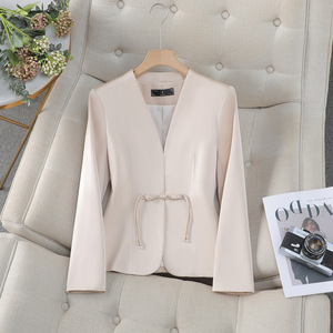 White Fitted Blazer Women Solid Color Polyester Anti-Wrinkle Spring Autumn 2024 Modern Chinese Style Short Waistcoat - Product Image 3