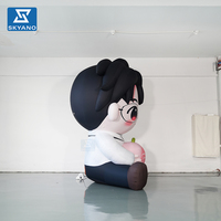 Personnage de dessin animé gonflable géant personnalisé pour la décoration de scène et de site lors d'événements de soutien aux fans en plein air