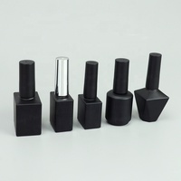Flacon de vernis à ongles en verre noir de luxe personnalisé et unique de 7 ml, 10 ml, 12 ml, 15 ml, 16 ml avec pinceau et bouchons cylindriques en plastique noir mat