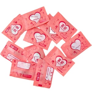 Chaveiro de Metal Estilo Anime Moderno em PVC em Saco Surpresa, Design Personalizado, Pequeno Presente para Namorada/Decoração de Mochila de Estudante - Product Image 4