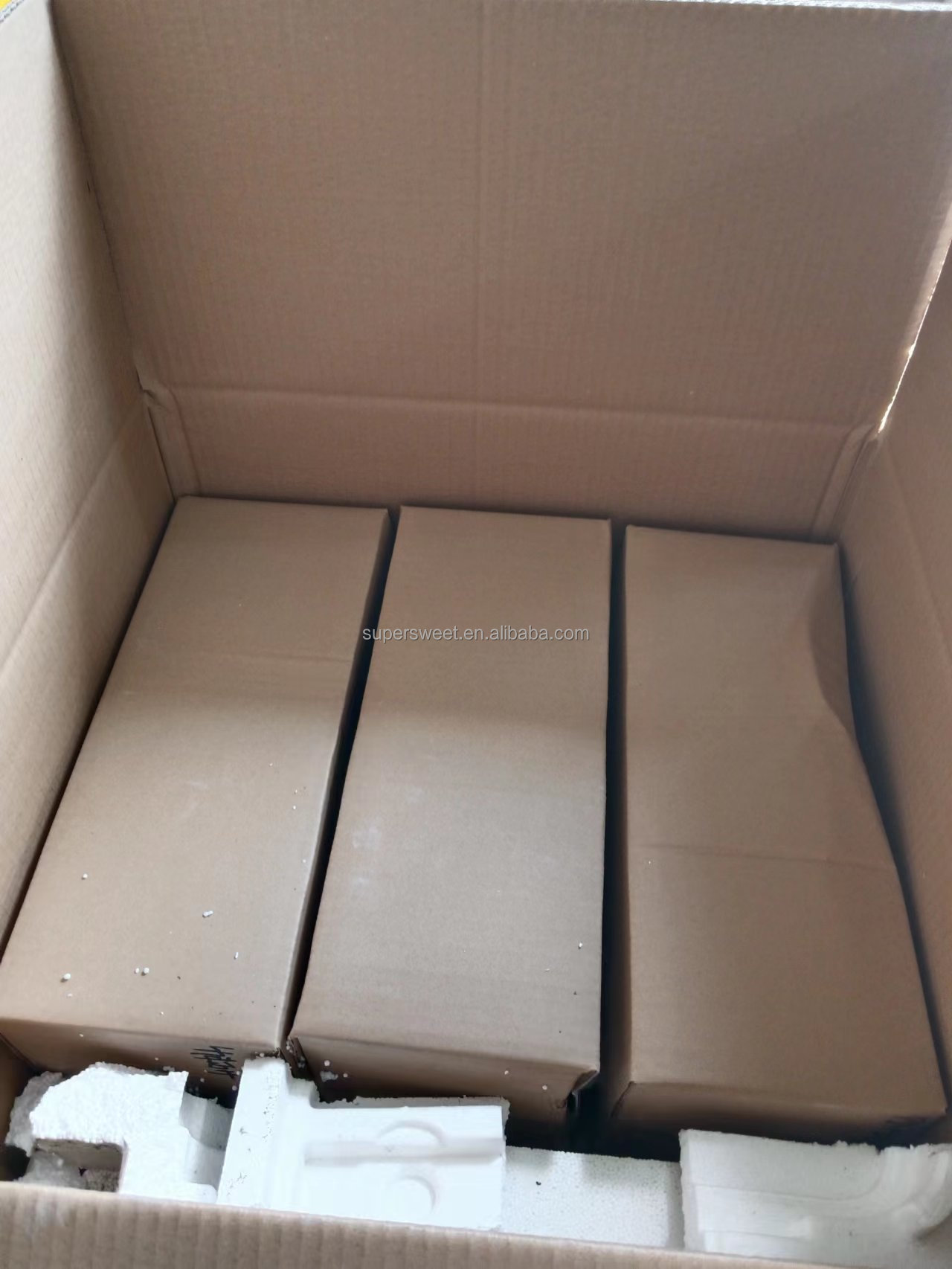 مربع التزاوج الصغير للنحل الملكي صندوق التلقيح البلاستيكي البوليستيرين مربع تربية النحل الملكي مربع تربية النحل