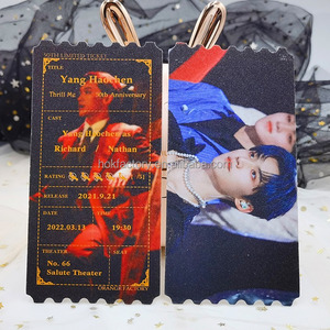 Impression personnalisée des deux côtés papier holographique paillettes <span class=keywords><strong>voyage</strong></span> air cinéma photocards bannière kpop <span class=keywords><strong>billet</strong></span> pour l'événement de l'idole - Product Image 3