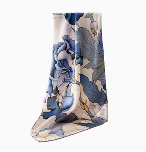 Sciarpa Grande Quadrata in Raso di <span class=keywords><strong>Seta</strong></span> <span class=keywords><strong>Blu</strong></span> con Stampa Floreale per Capelli e Collo da Donna - Product Image 6