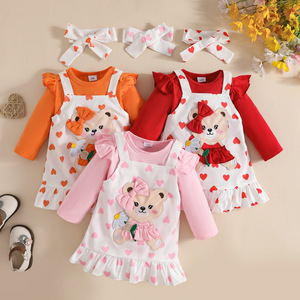 Abito in maglia morbida lavorata a maglia a maniche lunghe con stampa a triangolo e cinturino, con maniche a volant piccole, per bambina, Collezione Autunno 2025 - Orsetto Carmly - Product Image 1