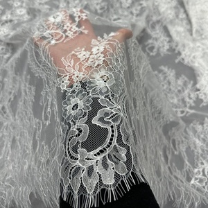 Ciglia di moda da sposa <span class=keywords><strong>francese</strong></span> Alencon tessuto di <span class=keywords><strong>pizzo</strong></span> con filo nero Chantilly <span class=keywords><strong>per</strong></span> la signora abiti da sposa tovaglia tenda - Product Image 3