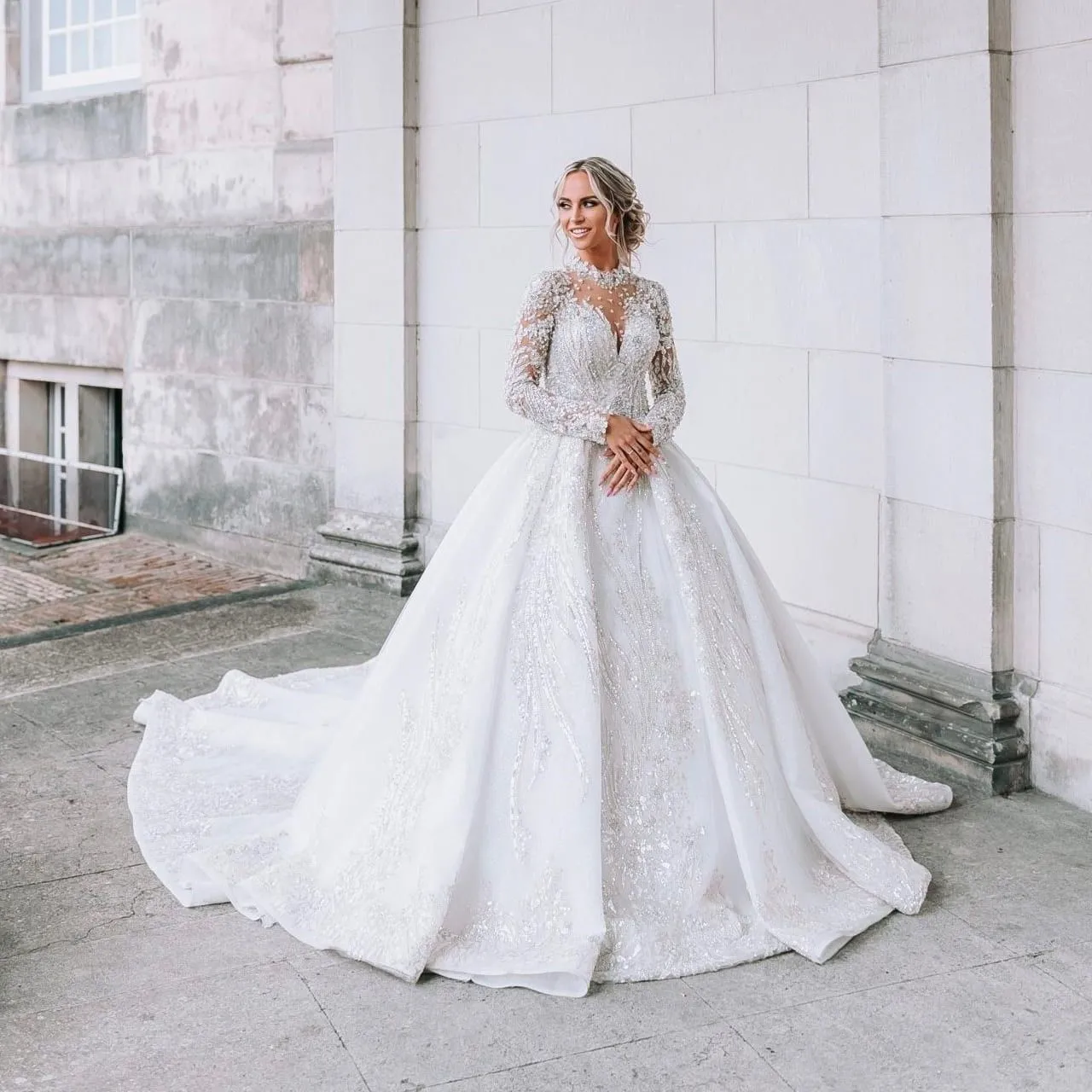 2023 luxe pierre perles robes de mariée robes de mariée jupe détachable Bling modestes robes de bal de mariage blanches robes de mariée