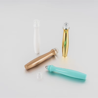 Forme unique PETG vide 15ml rouleau sur bouteille emballage d'huile essentielle logo de couleur personnalisé