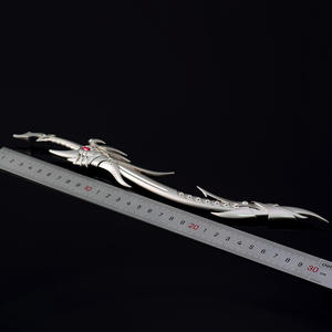 Modello di Arma in Lega Fengyun Anime Edizione Speciale 'Bear <span class=keywords><strong>the</strong></span> <span class=keywords><strong>Crime</strong></span> of Space' Spada Personalizzata Grande 30CM Regalo Promozionale - Product Image 5