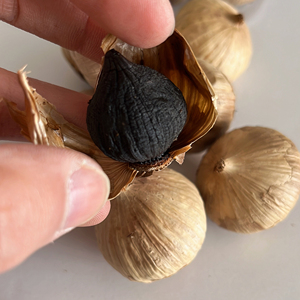 Ajo Negro Entero Fermentado Sin OMG ni Aditivos, Listo para Comer, en Gránulos y Polvo - Product Image 3