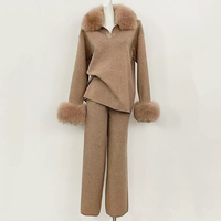 Nouvelle collection automne-hiver : Ensemble pull en maille ample haut de gamme avec col en vraie fourrure de renard et manches en fourrure, en cachemire tricoté pour femme