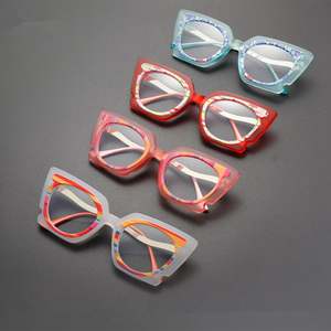 Gafas de Sol Cuadradas Retro de Moda 2025 con Logotipo Personalizado, Gafas de Metal Multicolor con Protección Contra la Luz Azul para Mujer - Product Image 6