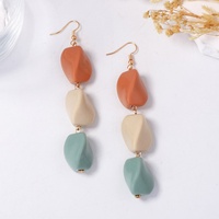 Pendientes de Plástico Geométricos Trenzados Coloridos de Alta Gama Zooying Fashion para Uso Diario
