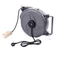 Enrollador de Cable Retráctil Automático AC 110V-240V con Aislamiento de PVC, Múltiples Opciones de Enchufe para Limpieza de Autos, Reparaciones, Taller y Mantenimiento
