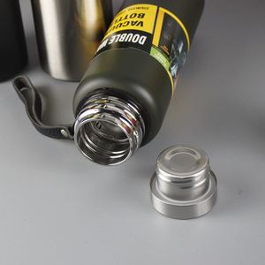 Bouteille isotherme à double paroi en acier inoxydable avec corde, design classique pour le camping et les voyages, isolation 24h - Product Image 5