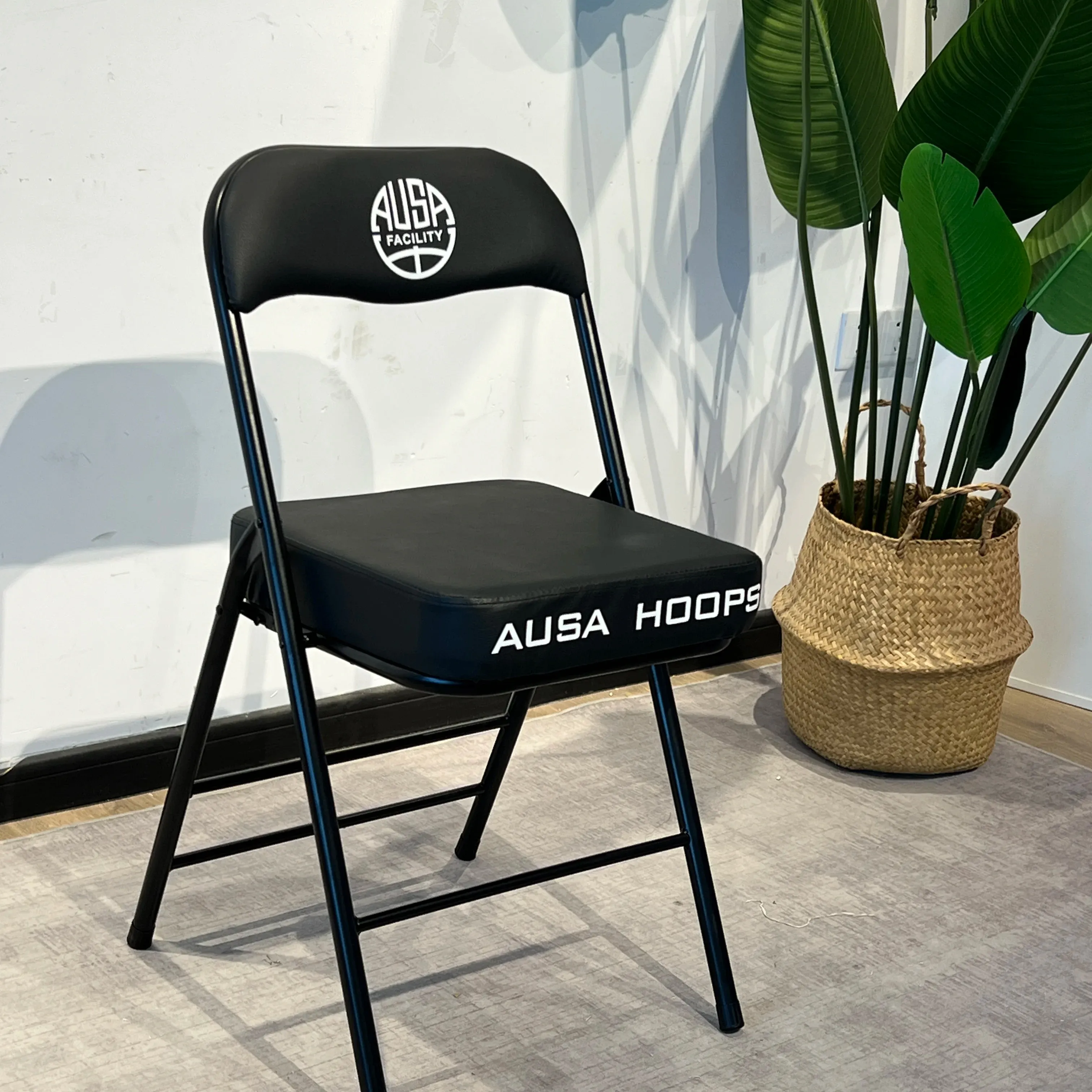 Barato personalizado corte VIP Ringside silla plegable de metal para el deporte al aire libre hogar jardín banquete evento plegable estadio Silla de gimnasio