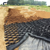 Système de confinement cellulaire Georoad en HDPE, résistant aux séismes, avec joints dissipateurs d'énergie, adapté aux tremblements de terre, minimisant les dommages