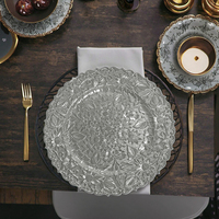 Assiettes de présentation en plastique PP de luxe de haute qualité pour décoration de mariage, avec design durable et motif personnalisé