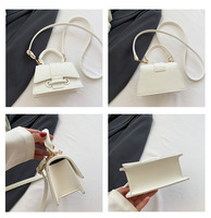 Sac carré mignon avec chaîne en forme de cœur, sac à main de style Kawaii pour femmes, sac messager rose doux pour filles, cadeau personnalisé