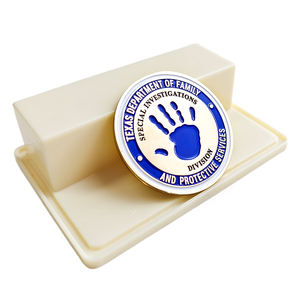 Fabricant sur mesure de pièces commémoratives en métal, de médailles de défi en émail 3D, avec logos d'entreprise, en alliage de zinc - Product Image 3