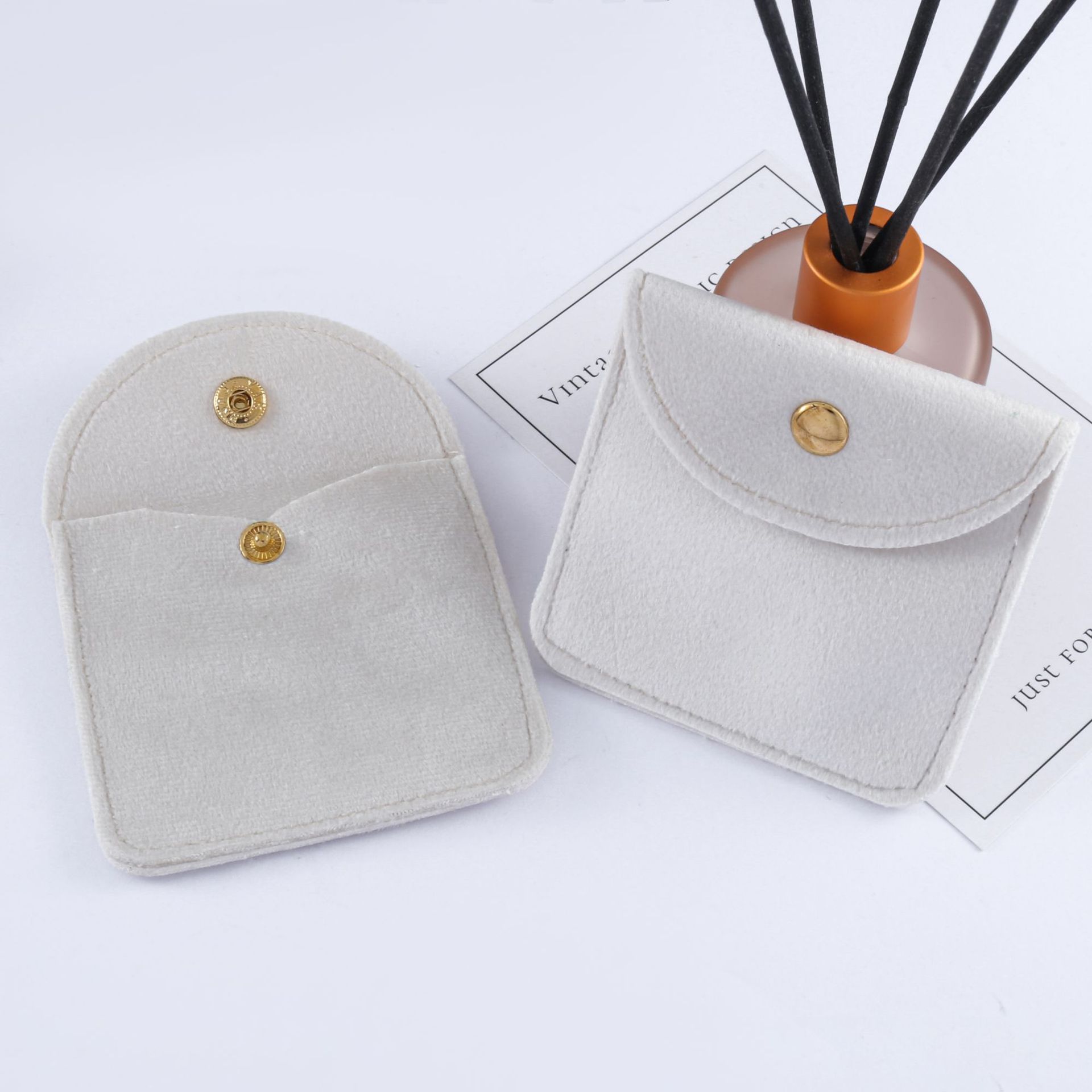 White 8*8cm