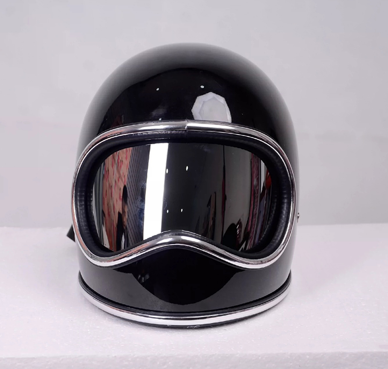 Japan Small Shell Retro Full Face Helmet with Silver Lens