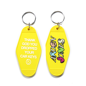 Proveedor de Llaveros de Motel de Alta Calidad con Acabado de Adhesivo por Transferencia en Frío para Hoteles Boutique/Hostales y Regalos Turísticos - Product Image 1