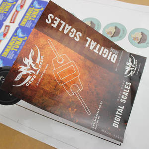 Rollo de impresión personalizado autoadhesivo, etiquetas adhesivas hechas a mano con corazón rojo para sellado de embalaje de negocios pequeños - Product Image 2