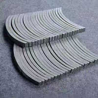 Tuiles de cloison décoratives en briques, fond antique, mur demi-rond, tuiles de toit en argile