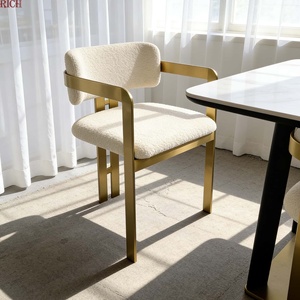 Moderna Sedia <span class=keywords><strong>da</strong></span> Pranzo di Lusso <span class=keywords><strong>in</strong></span> Tessuto Bouclé Vellutato con Struttura <span class=keywords><strong>in</strong></span> Acciaio Inox Dorato per Casa, <span class=keywords><strong>Cucina</strong></span>, Ristorante, Hotel, Sala Eventi - Product Image 4