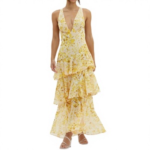<span class=keywords><strong>Abito</strong></span> Lungo Estivo da Donna in Chiffon Floreale Giallo con <span class=keywords><strong>Spalline</strong></span> <span class=keywords><strong>Incrociate</strong></span>, Schiena Scoperta e Balze a Strati per Feste - Product Image 1