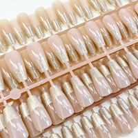 24 faux ongles courts prêts à poser, motif papillon glaçon, ornés de strass, style simple pour femmes et filles