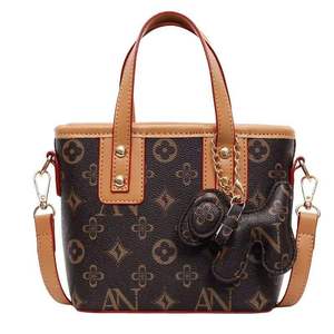 Nouveau Sac à Bandoulière de Luxe en Cuir PU 2025 avec Fermeture Éclair, Sac Fourre-Tout Rétro Tendance pour Femme, Grande Capacité - Product Image 4
