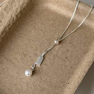 Collier clé Wanhua en argent pur S925, exquis, noble, sensation fraîche, chaîne claviculaire, petite clé entièrement sertie de diamants, perle, Chine - Product Image 5