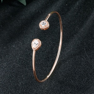 2025 nouveaux bijoux <span class=keywords><strong>or</strong></span> blanc pour les femmes cadeaux pour la fête haute qualité diamant <span class=keywords><strong>manchette</strong></span> <span class=keywords><strong>18</strong></span> k plaqué <span class=keywords><strong>or</strong></span> CZ Bracelets Bracelets - Product Image 6