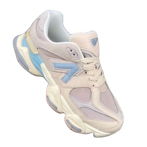 Zapatos de Plataforma 9060 de Moda, Nuevo Modelo de Alta Calidad - Zapatos Deportivos para Hombre y Mujer, Transpirables para Caminar, Aptos para Correr. - Product Image 1
