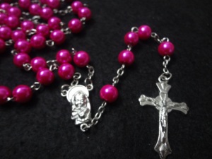 Il rosario di perle imitazione da 8mm rende la collana con perline a croce pendenti per la <span class=keywords><strong>preghiera</strong></span> cristiana del cattolicesimo della chiesa - Product Image 4