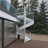 Escalier en colimaçon de luxe moderne pour villa, avec marches en acier inoxydable et en bois, design durable pour l'intérieur et l'extérieur